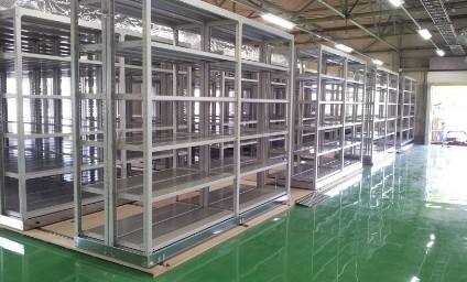 レール式移動棚の設置事例1